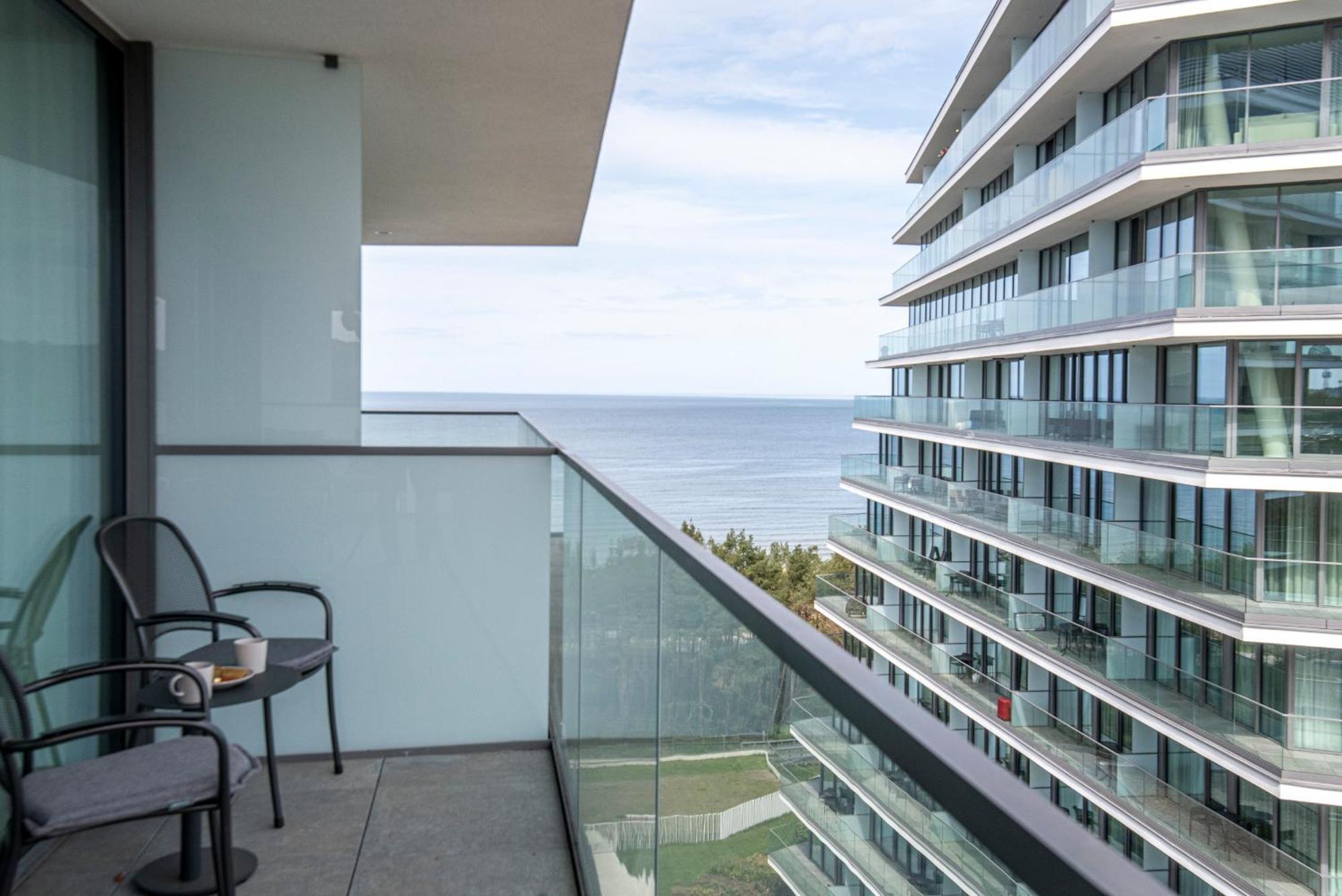 Wave Panorama 8Th Floor Sea View Apartment Miedzyzdroje Exterior photo