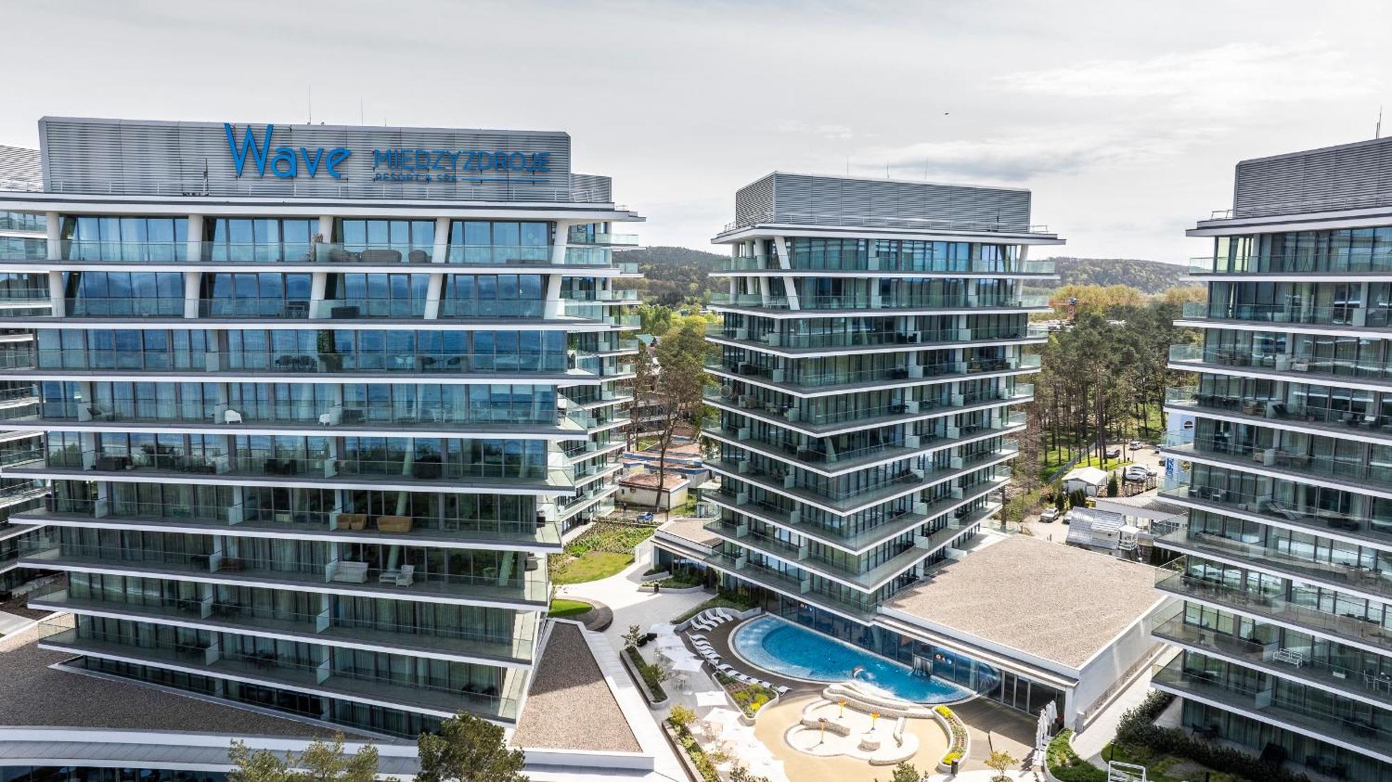 Wave Panorama 8Th Floor Sea View Apartment Miedzyzdroje Exterior photo